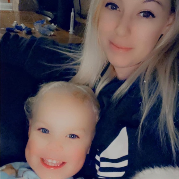 Meet your Posher, Shelby - Picture 4 of 14